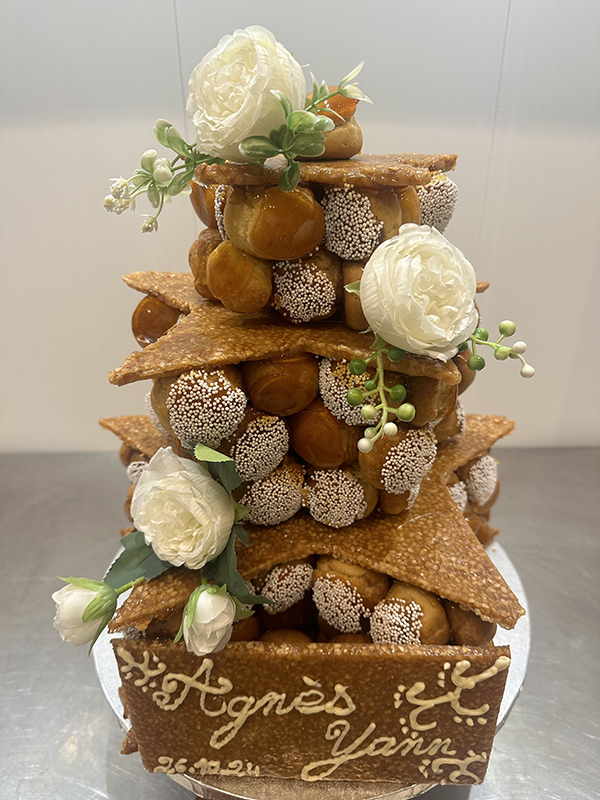 Wedding cake nature